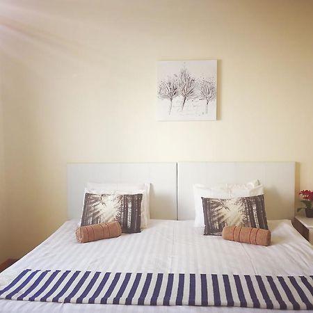12 Greenpoint Guesthouse Kapstaden Eksteriør billede