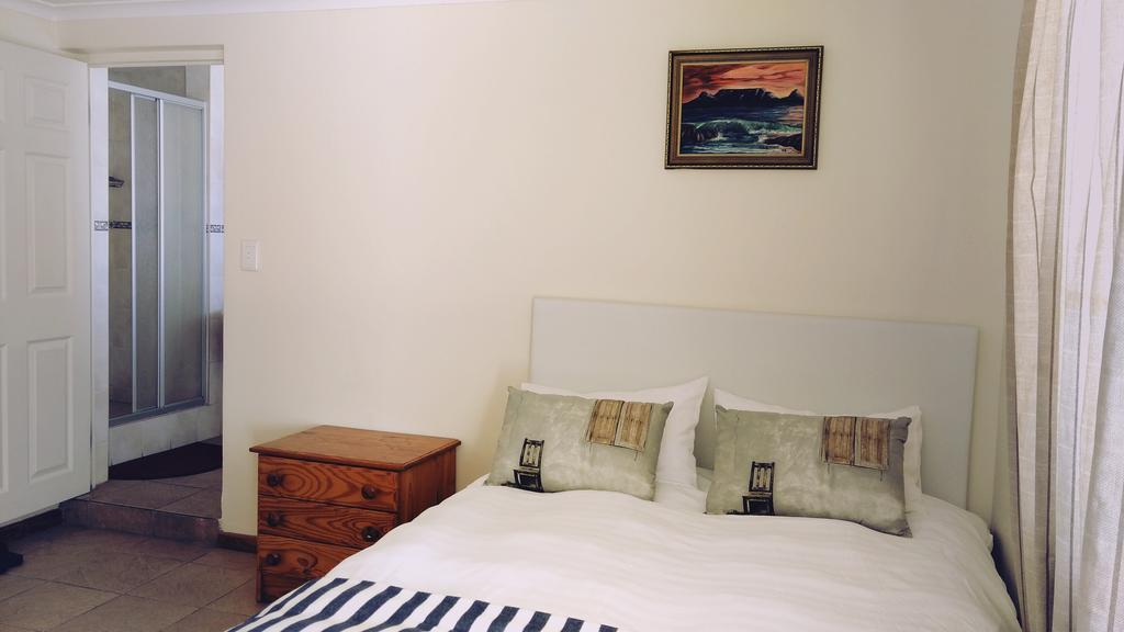 12 Greenpoint Guesthouse Kapstaden Eksteriør billede